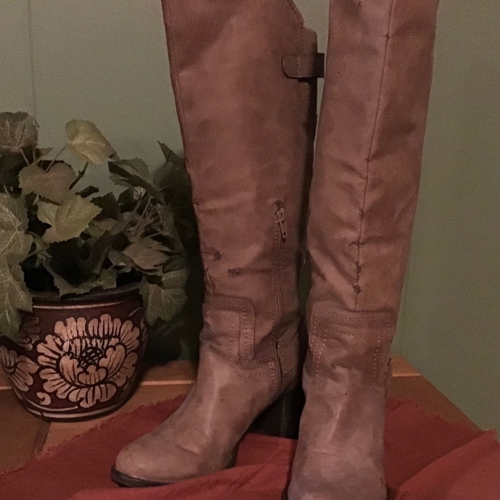 Pre-loved Very Much Tall Taupe Harness Boots 7.5